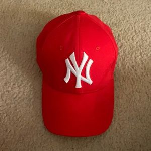 Red New York  Yankees baseball cap